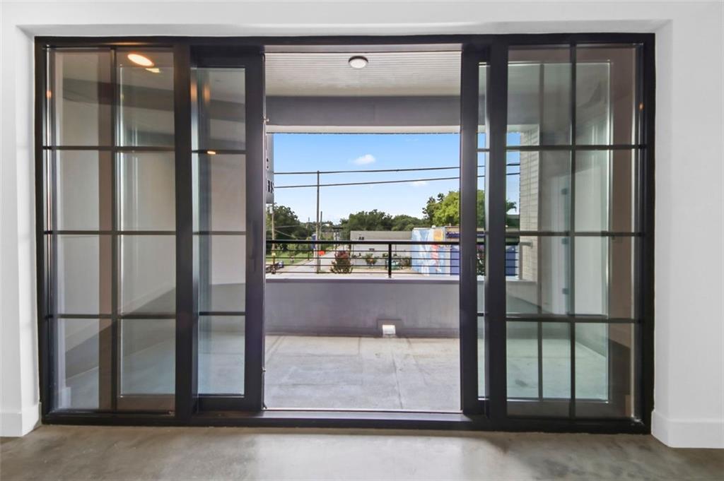 346 Peters Street Unit 102