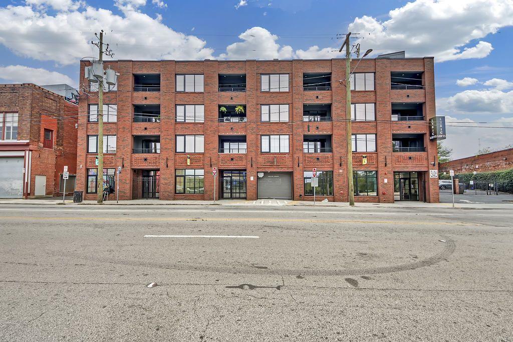 346 Peters Street Unit 102
