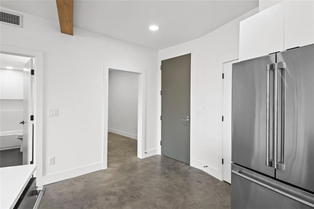 346 Peters Street Unit 102