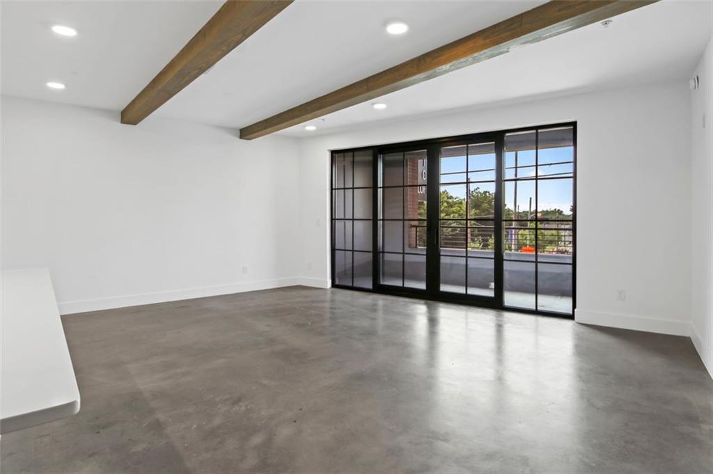 346 Peters Street Unit 102