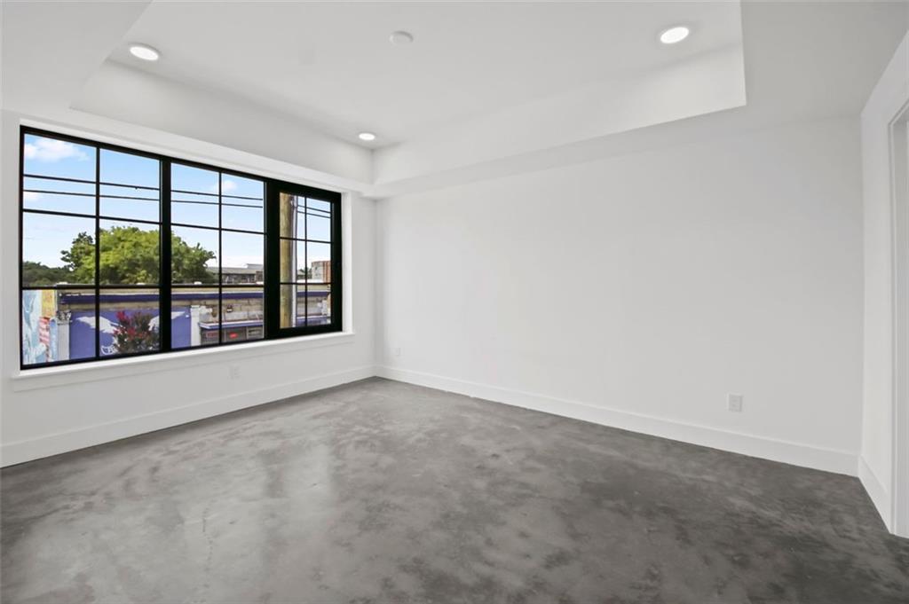 346 Peters Street Unit 102