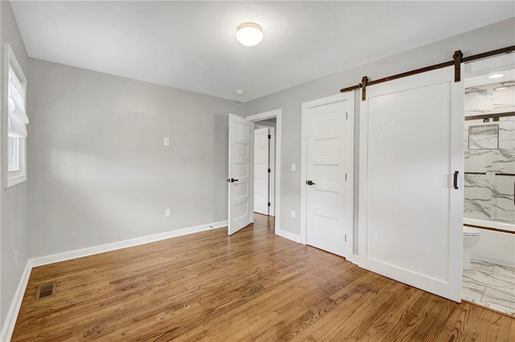 2692 Rockcliff Road SE