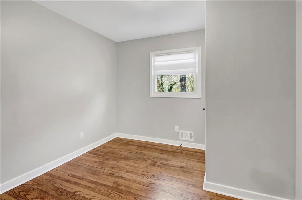 2692 Rockcliff Road SE