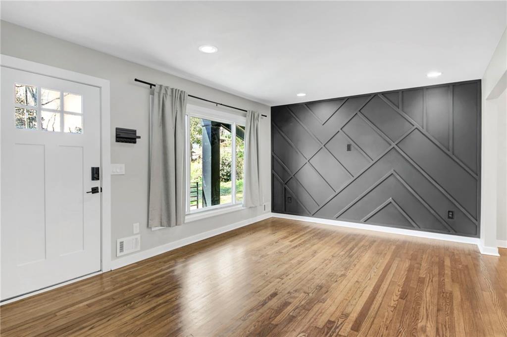 2692 Rockcliff Road SE