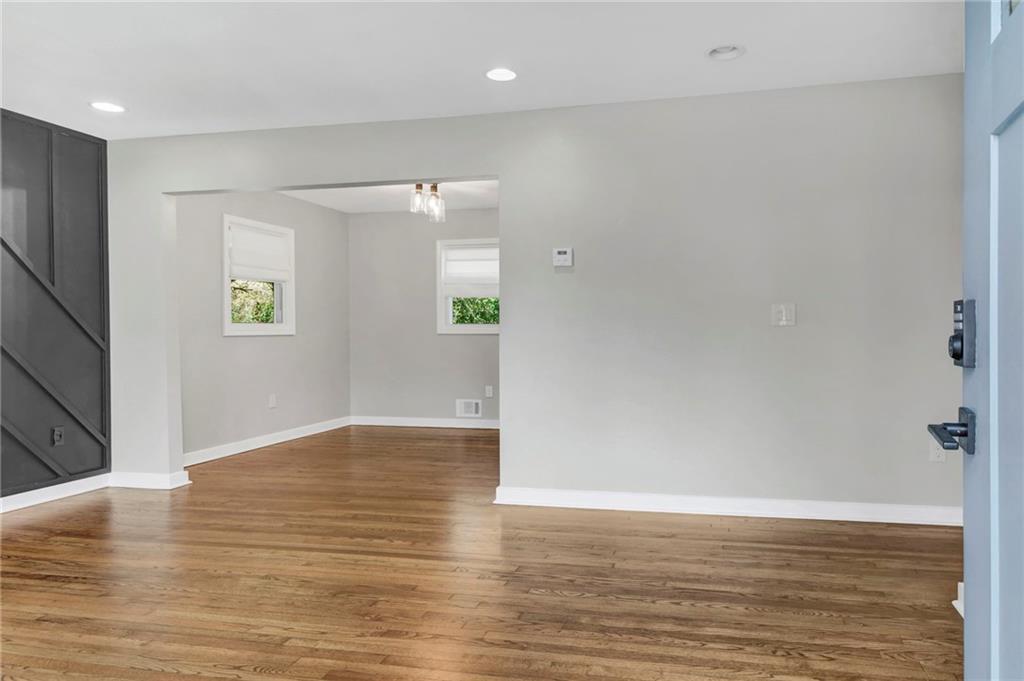 2692 Rockcliff Road SE