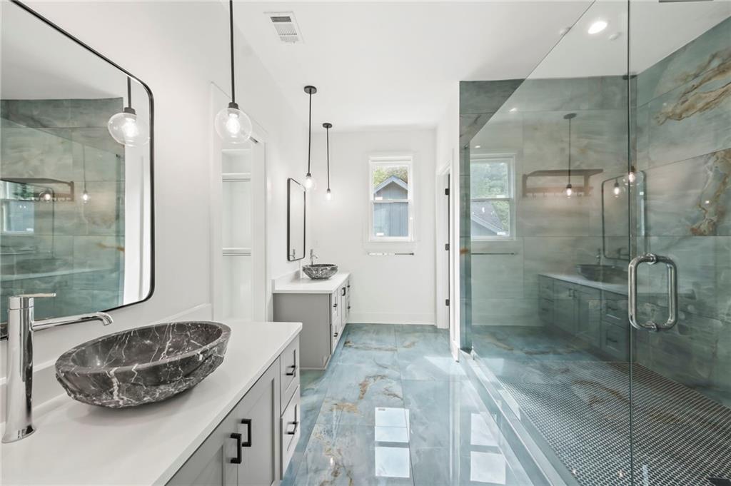 1241 BRIDGES Avenue SW Unit A