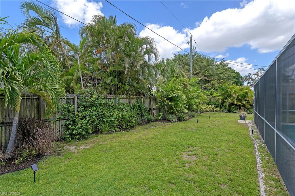 463 Golfview DR
