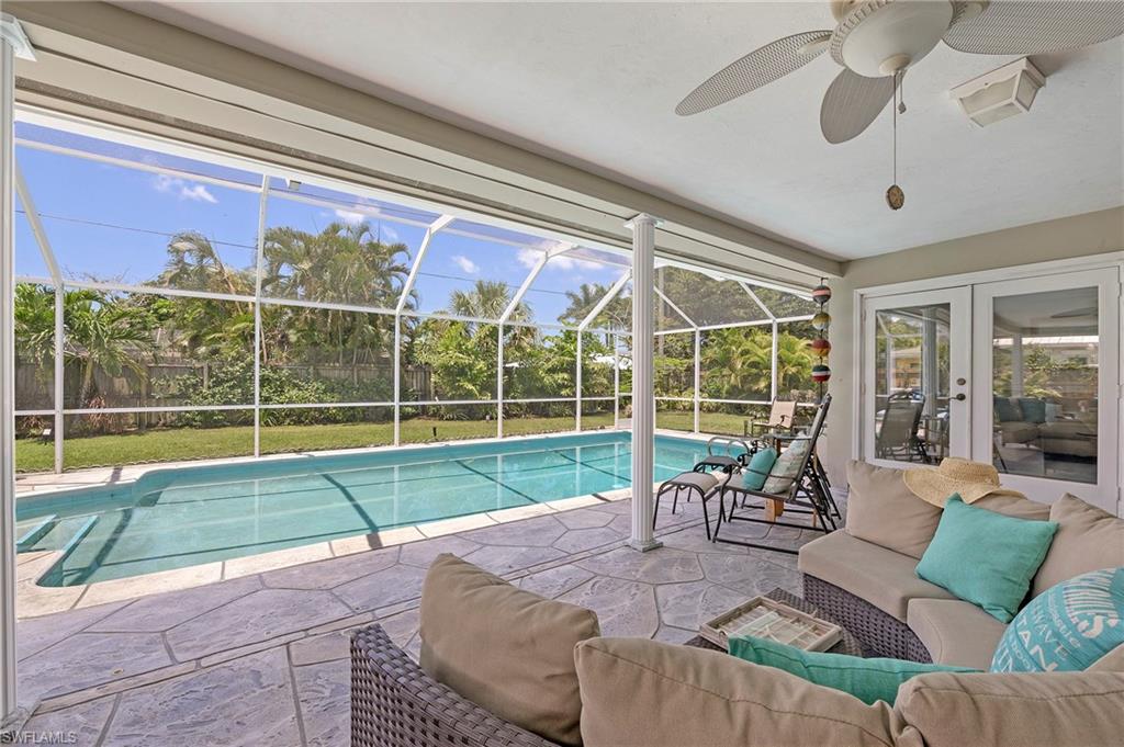 463 Golfview DR