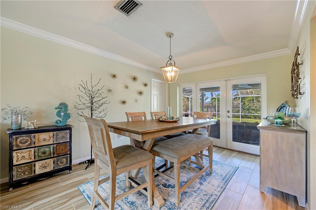 463 Golfview DR