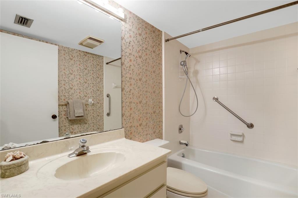15330 Cedarwood LN Unit: 103