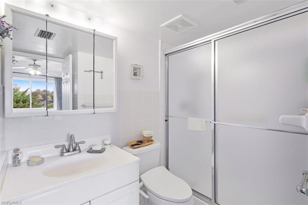 1010 Manatee RD Unit: B201
