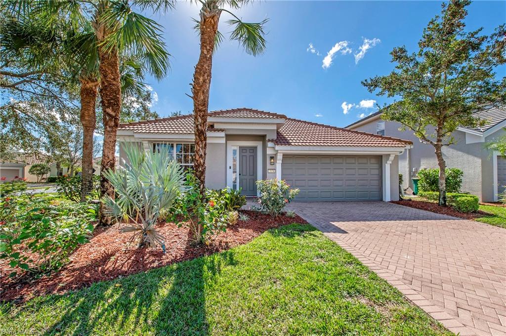 2038 Fairmont LN