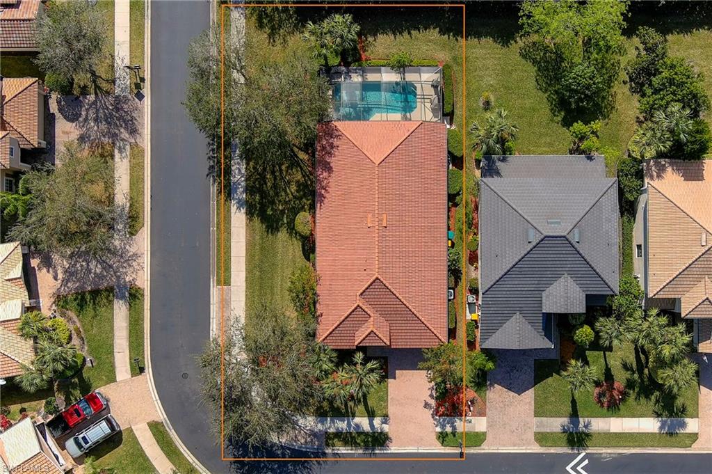 2038 Fairmont LN