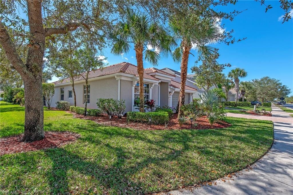 2038 Fairmont LN
