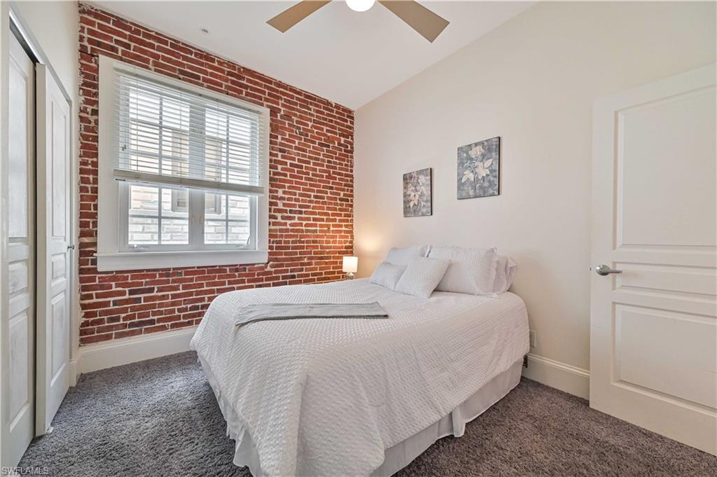 2230 1st ST Unit: 207