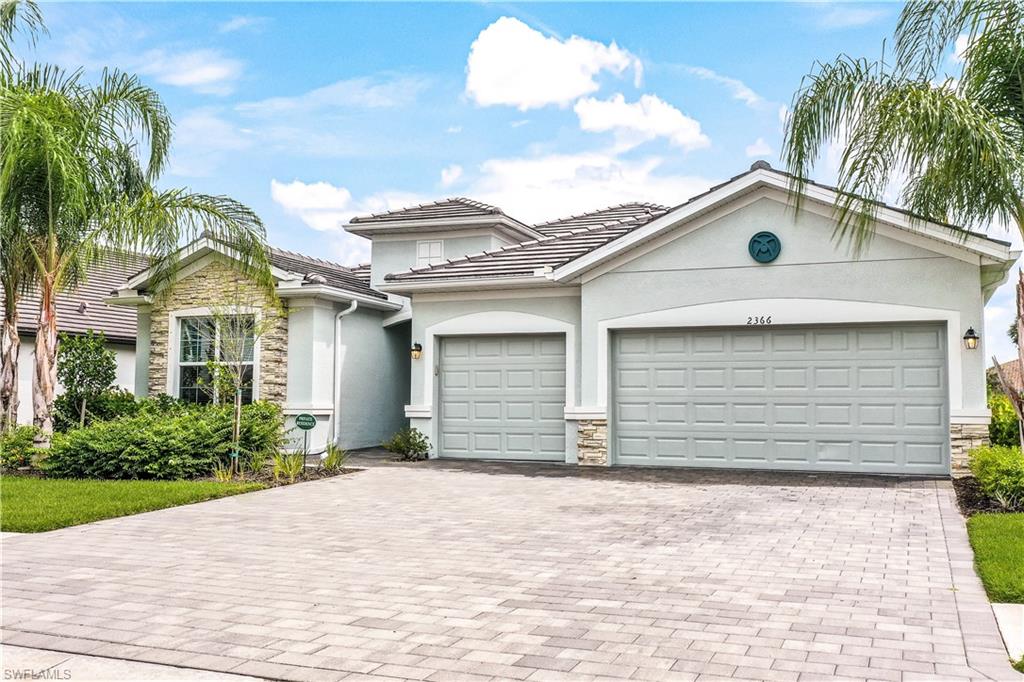 2366 Tangerine LN