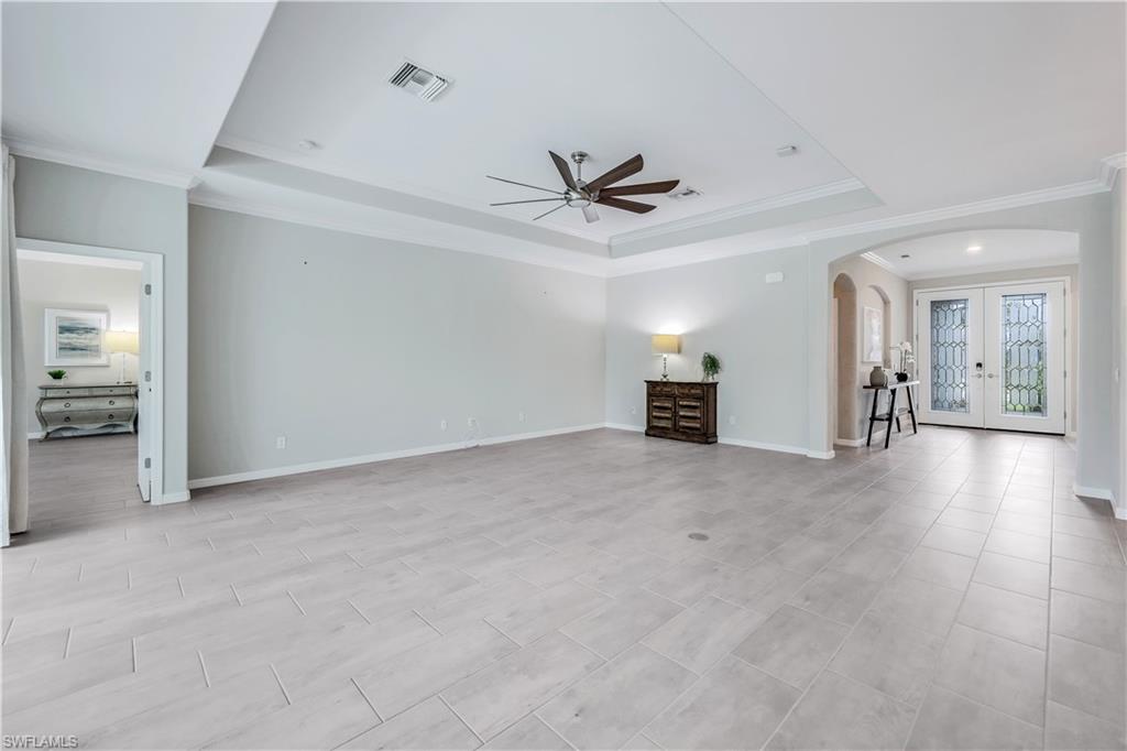 2366 Tangerine LN