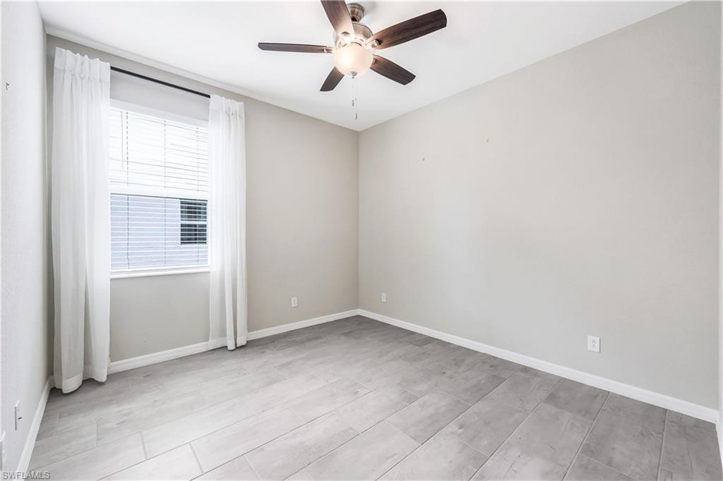 2366 Tangerine LN
