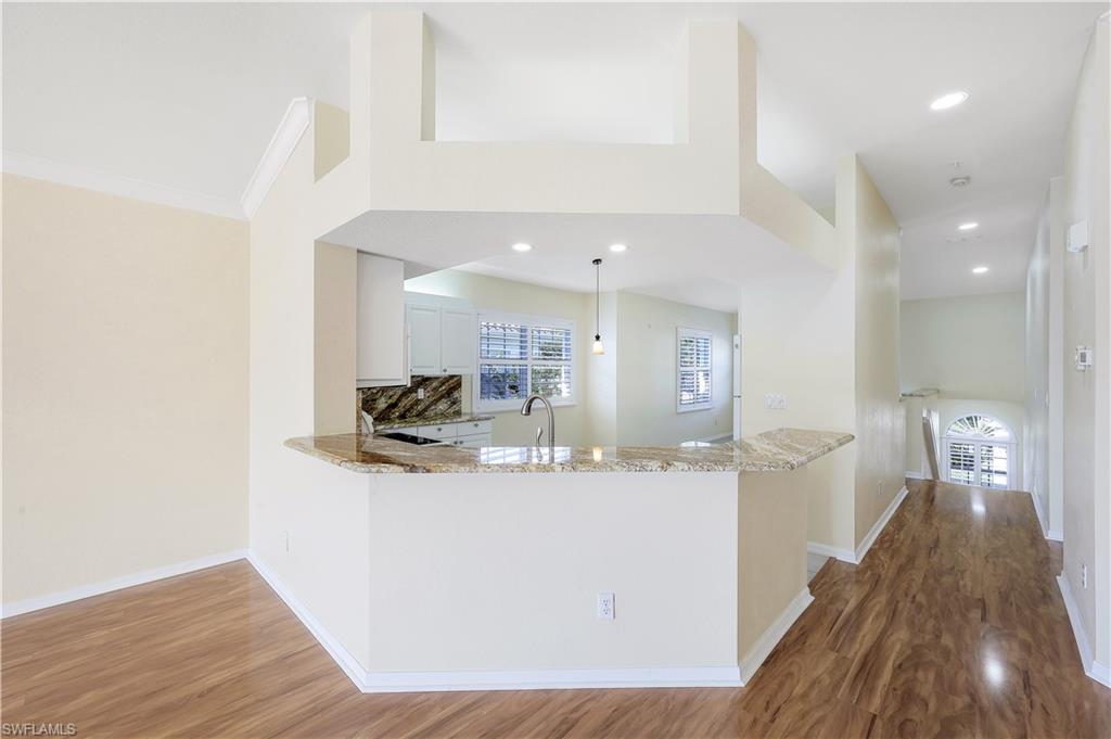 6808 Satinleaf RD S Unit: 204