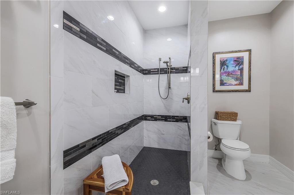 8310 Big Acorn CIR Unit: 1002