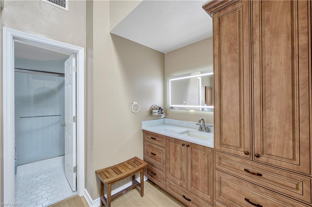 2270 Anchorage LN Unit: C