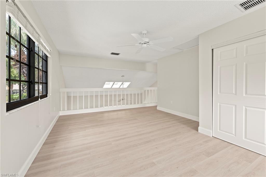 860 Meadowland DR # 9 Unit: 4-9