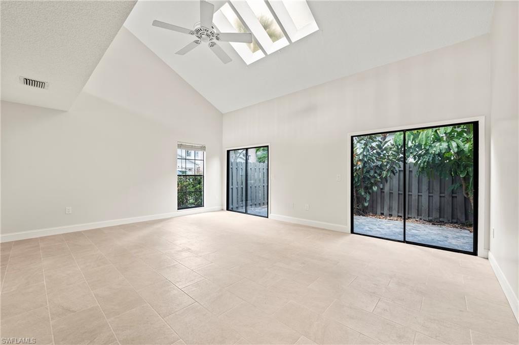 860 Meadowland DR # 9 Unit: 4-9