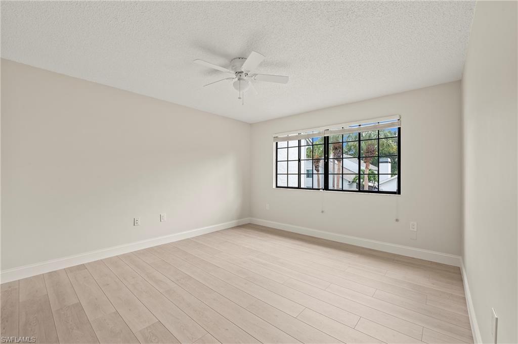 860 Meadowland DR # 9 Unit: 4-9