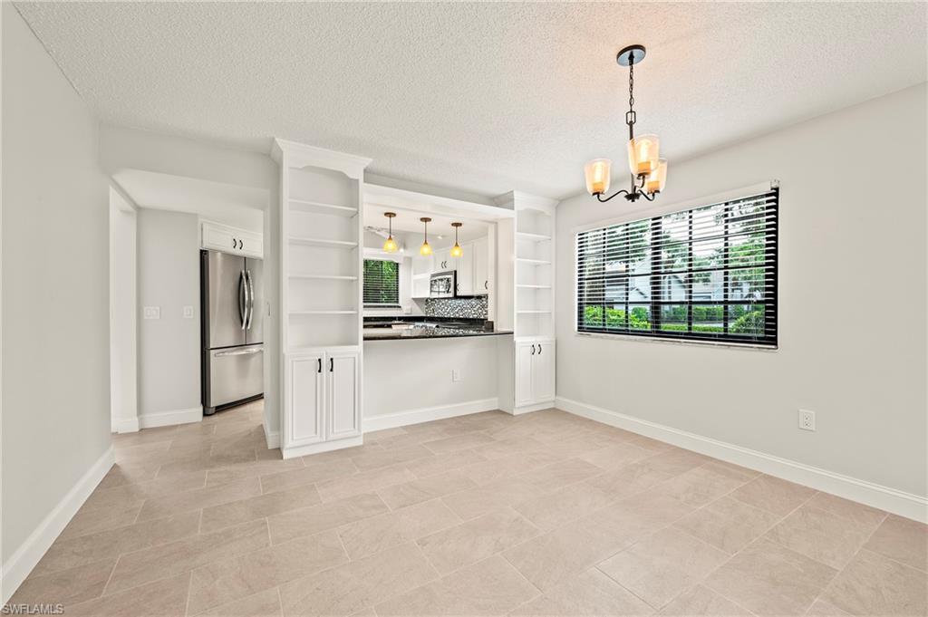 860 Meadowland DR # 9 Unit: 4-9