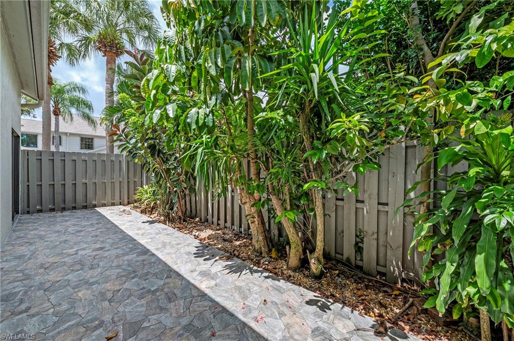 860 Meadowland DR # 9 Unit: 4-9