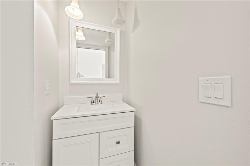 860 Meadowland DR # 9 Unit: 4-9
