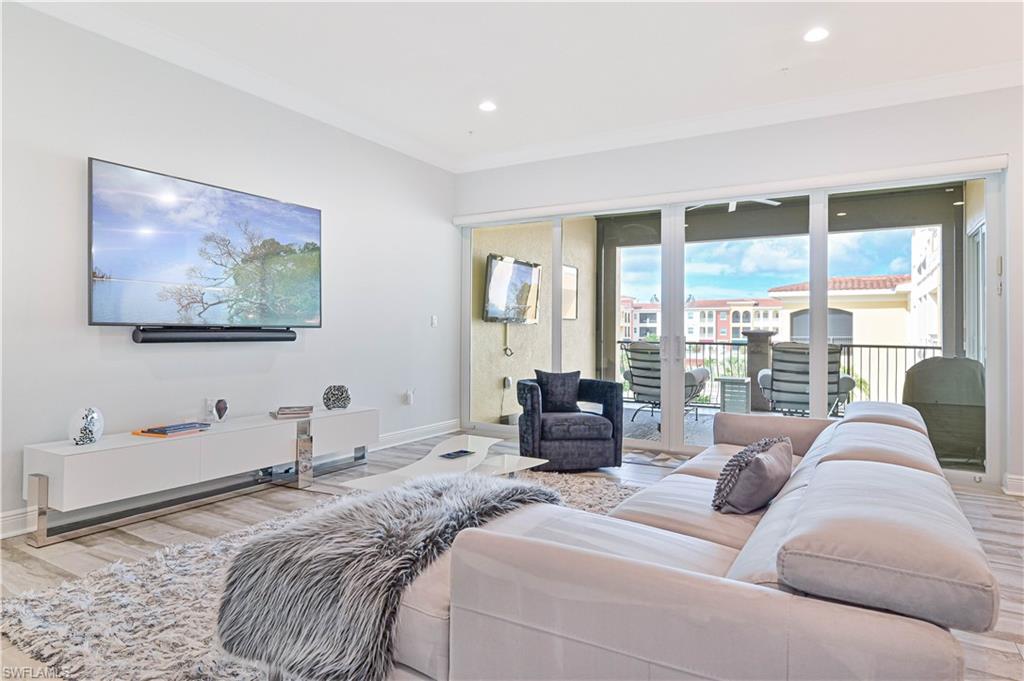 21490 Strada Nuova CIR # 306