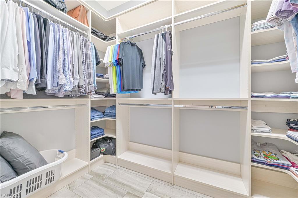 21490 Strada Nuova CIR # 306