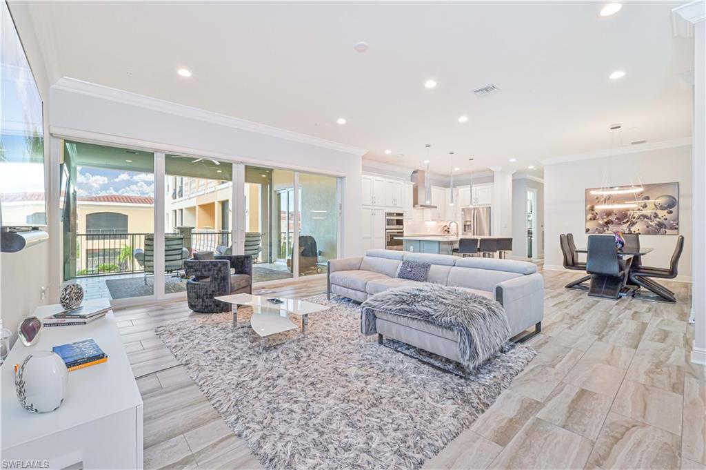 21490 Strada Nuova CIR # 306