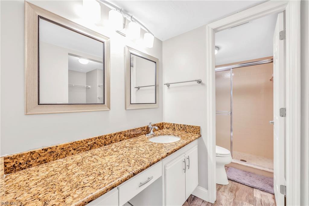 219 Fox Glen DR # 1105