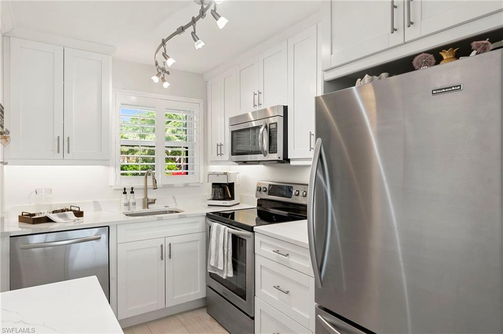 300 Forest Lakes BLVD 112