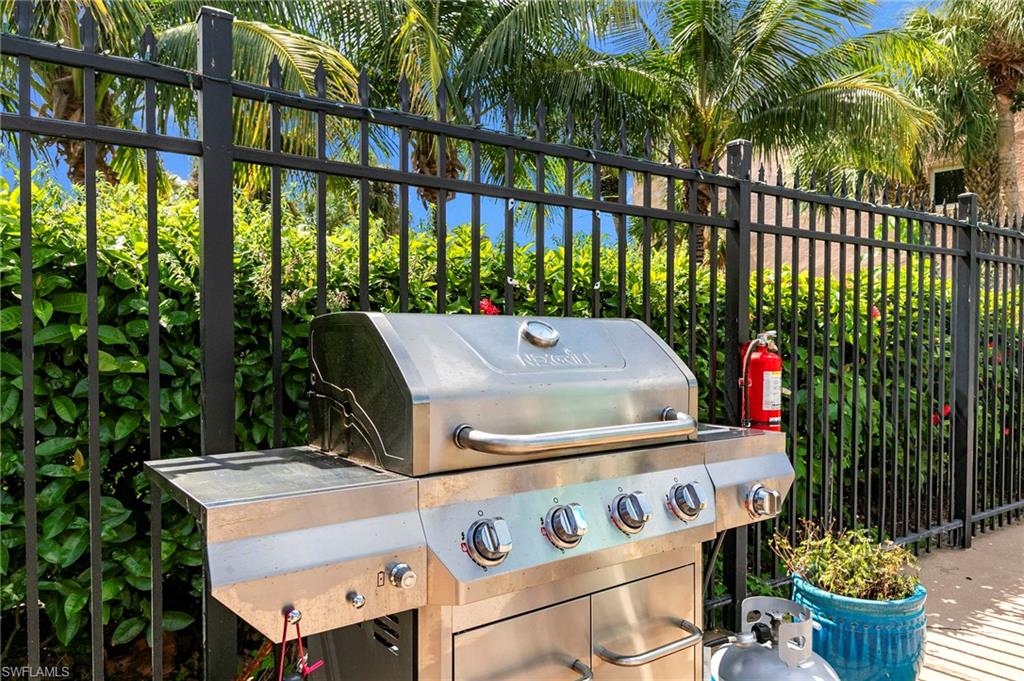 300 Forest Lakes BLVD 112