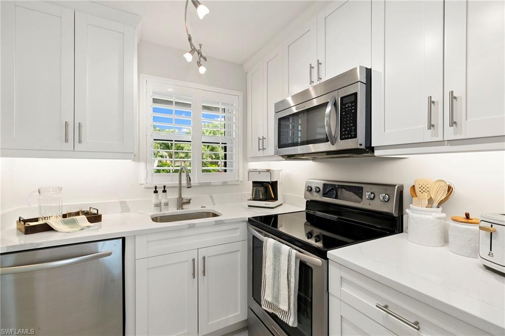 300 Forest Lakes BLVD 112