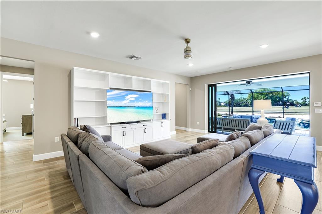 9373 Surfbird CT