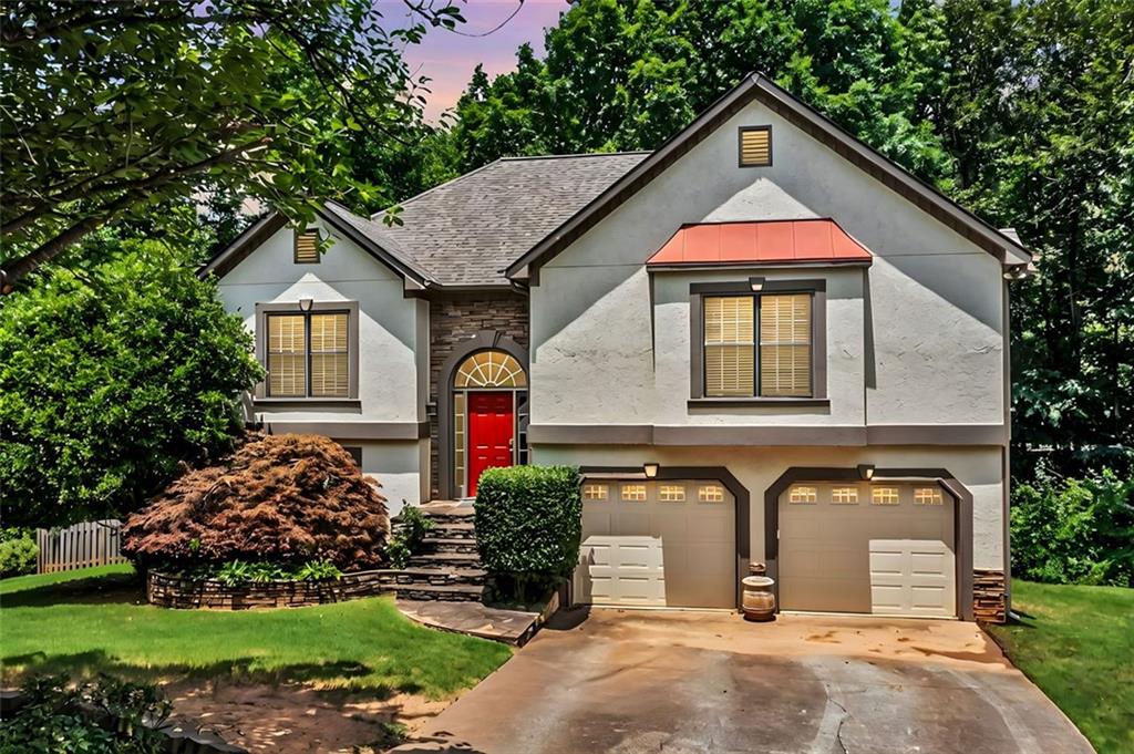 421 MIDDLE VALLEY Lane