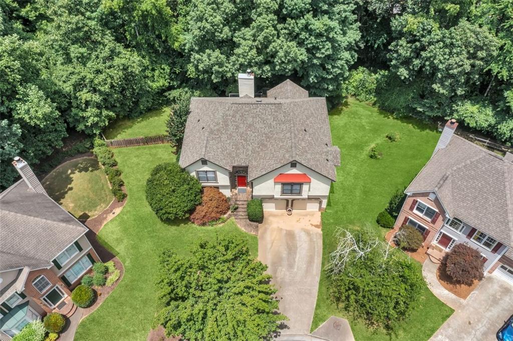 421 MIDDLE VALLEY Lane