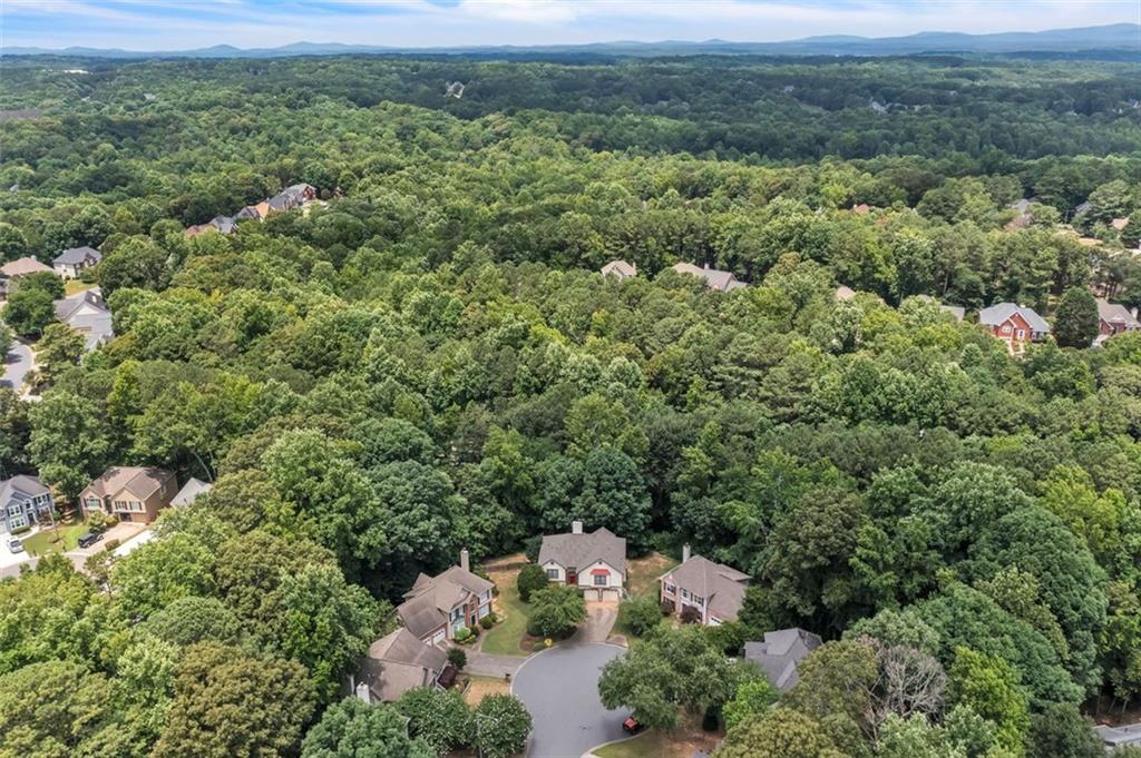 421 MIDDLE VALLEY Lane
