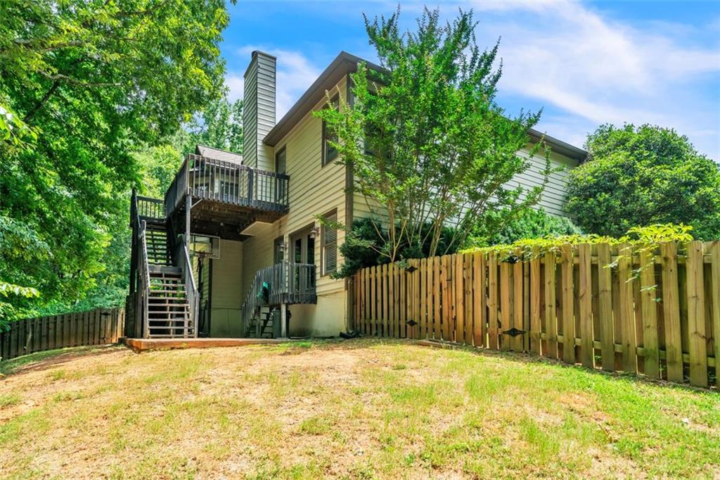421 MIDDLE VALLEY Lane