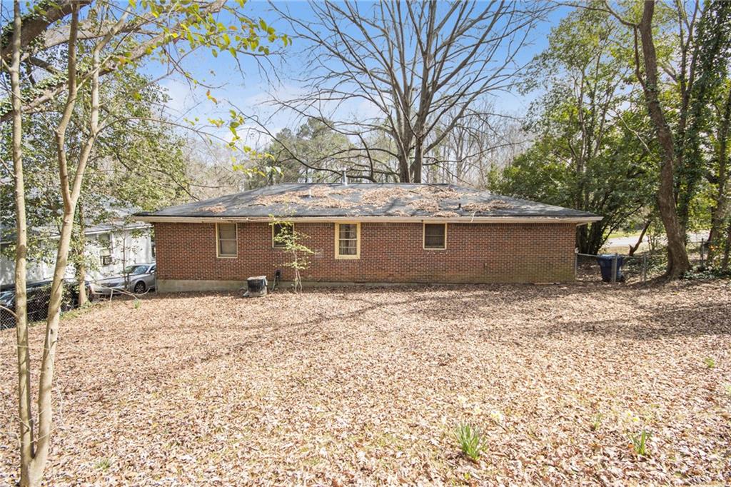 832 N Evelyn Place