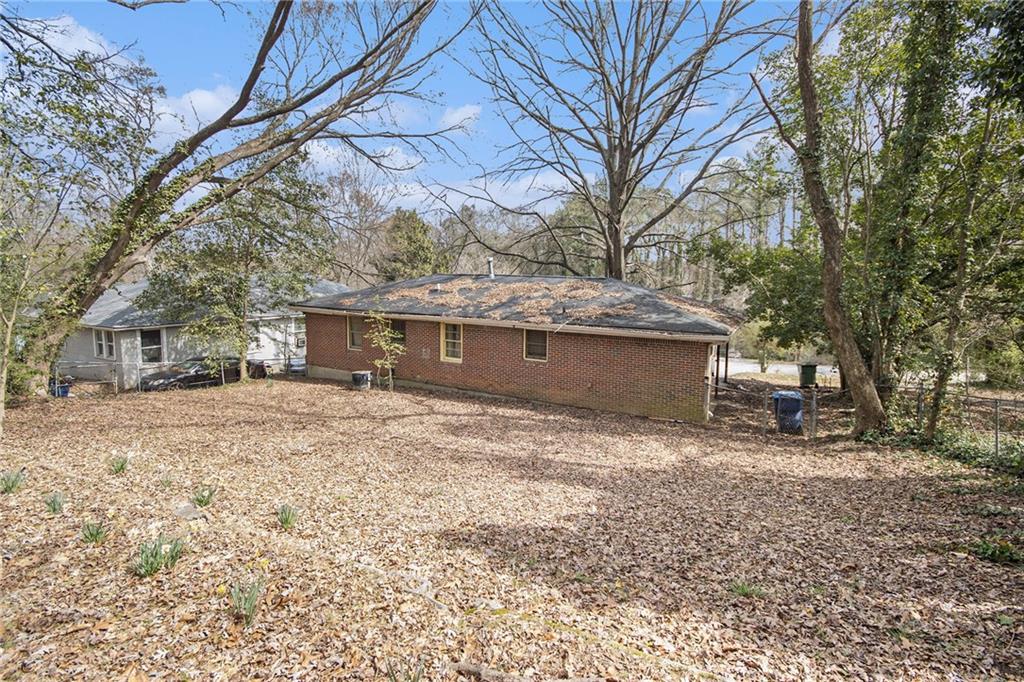 832 N Evelyn Place