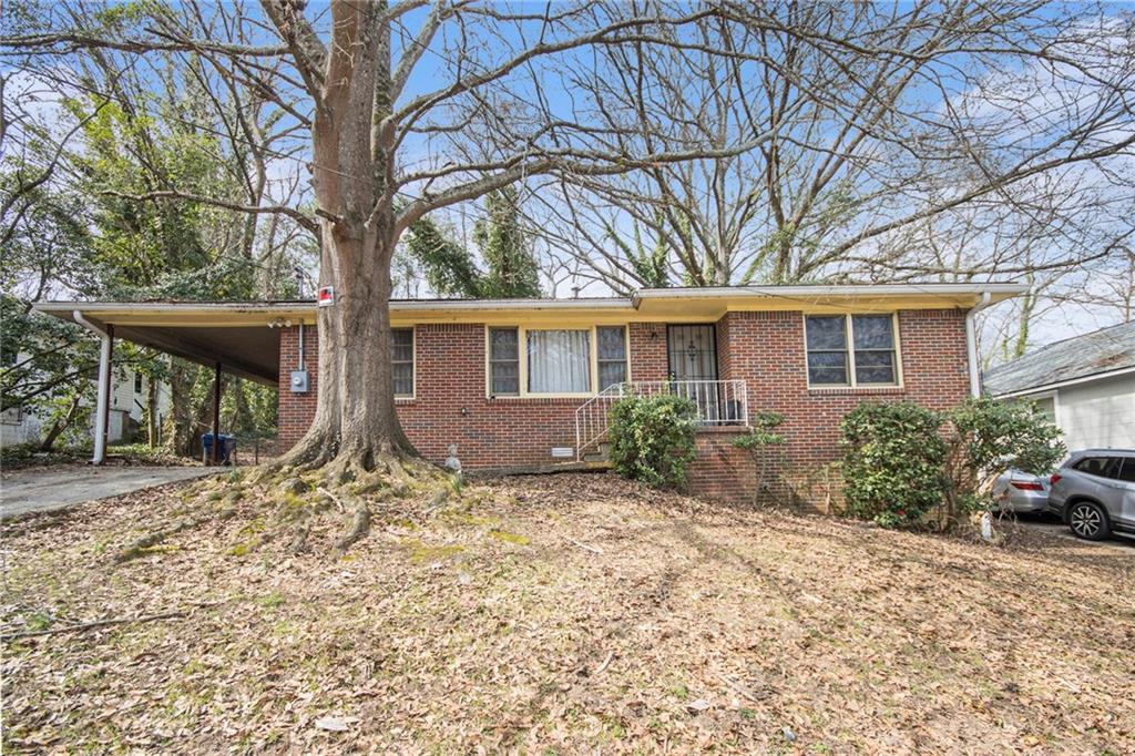 832 N Evelyn Place