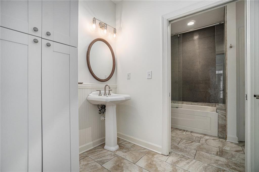 850 Piedmont Avenue NE Unit 1302
