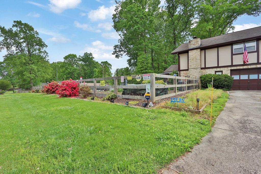 2272 Plantation Court