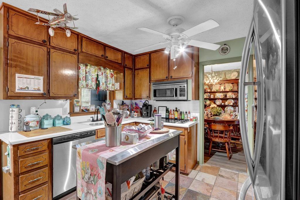 2272 Plantation Court