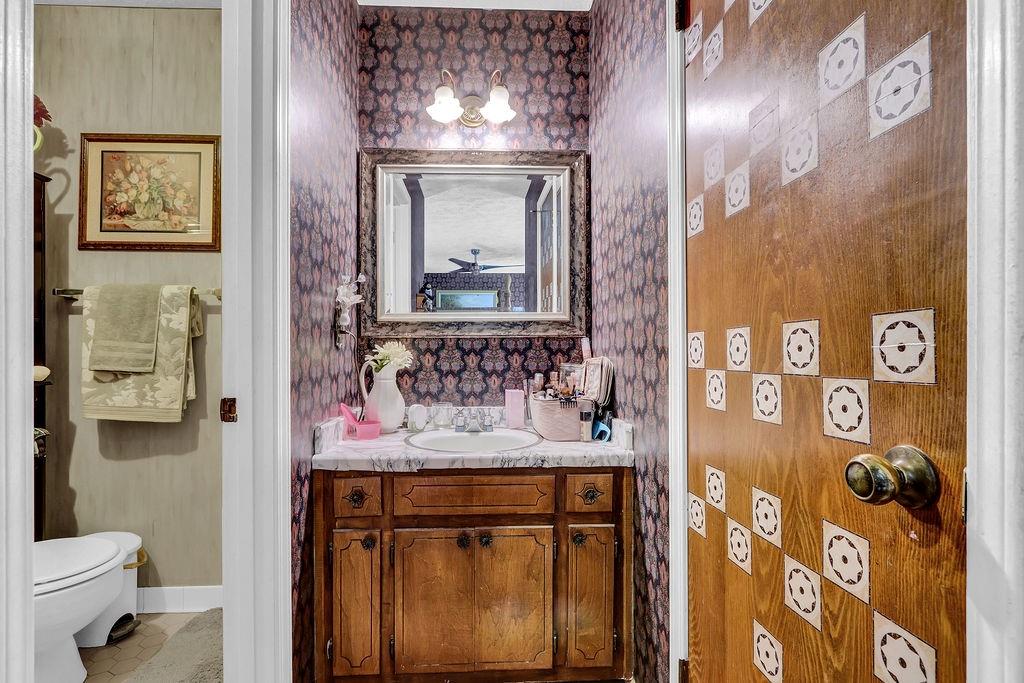 2272 Plantation Court